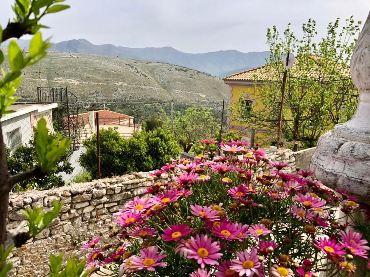 Villa Muzhaqi Nivice Dış mekan fotoğraf