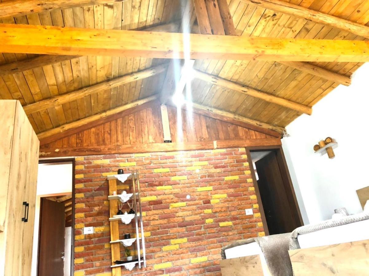 Villa Muzhaqi Nivice Dış mekan fotoğraf