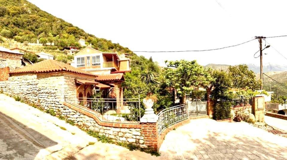 Villa Muzhaqi Nivice Dış mekan fotoğraf