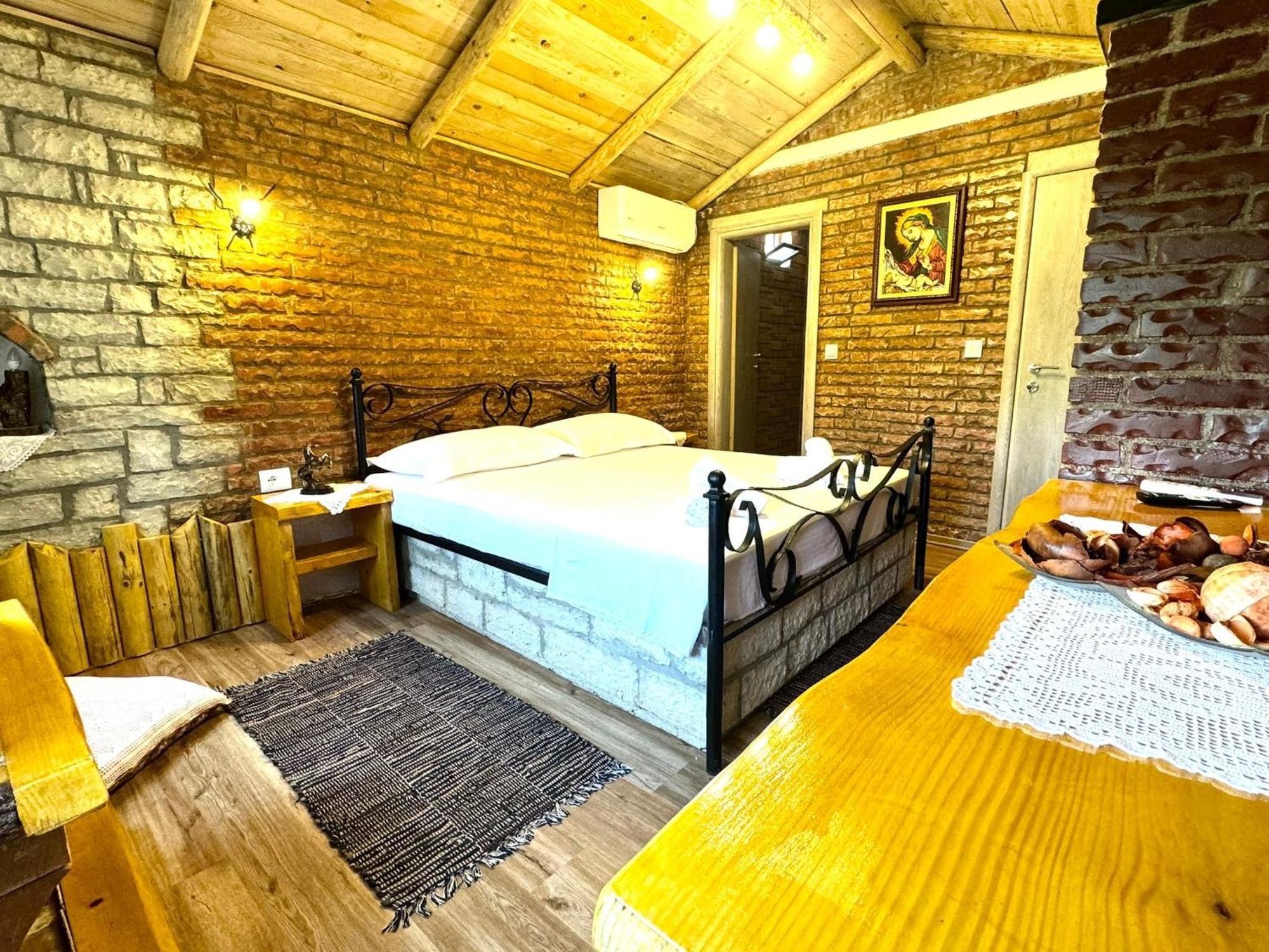 Villa Muzhaqi Nivice Dış mekan fotoğraf